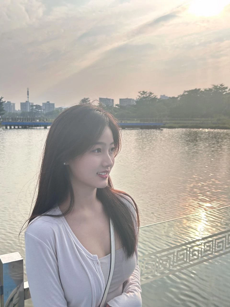 深圳蒲友论坛在线，探索未来，人工智能在医疗诊断中的潜力与挑战