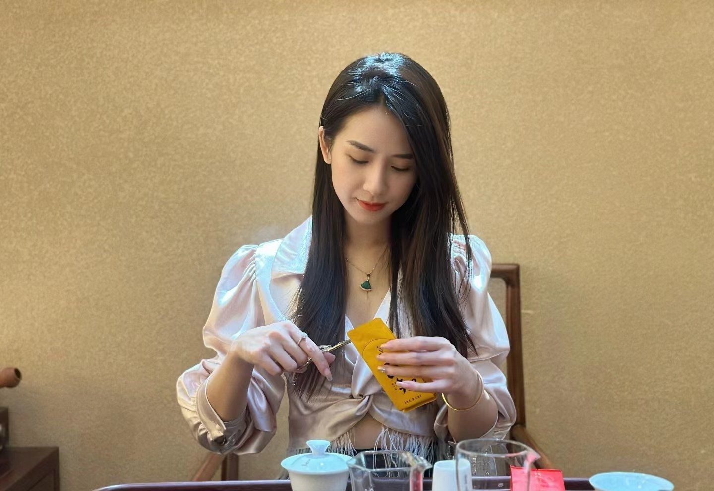 深圳品茶海选经纪人_深圳品茶海选经纪人是谁