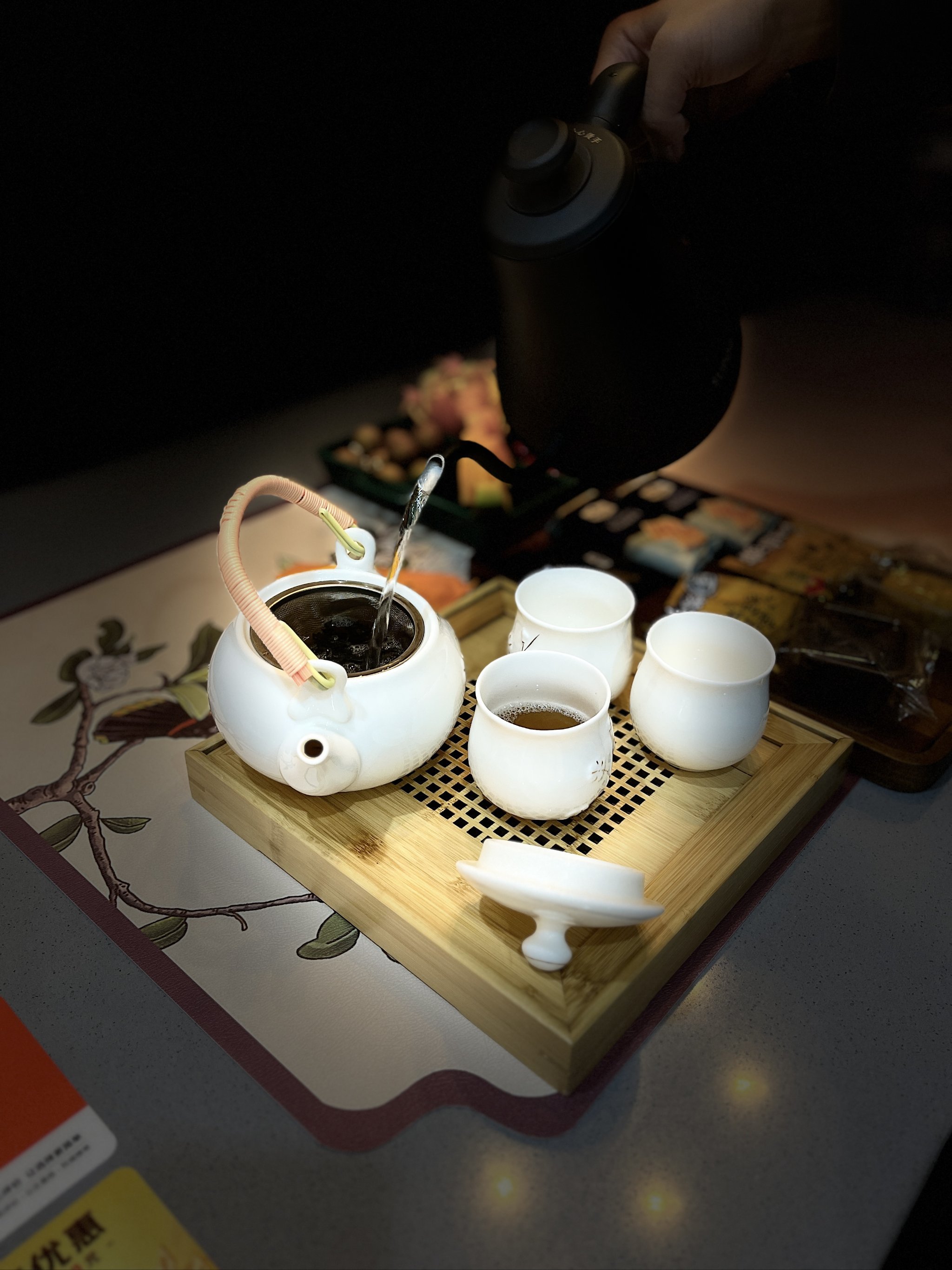 上海魔都海选品茶_武汉品茶喝茶海选场子